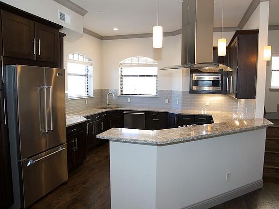 3rd image of 3134 Ross Ave #7