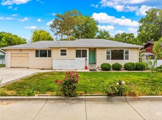 2117 Crescent Dr, Caldwell, ID 83605