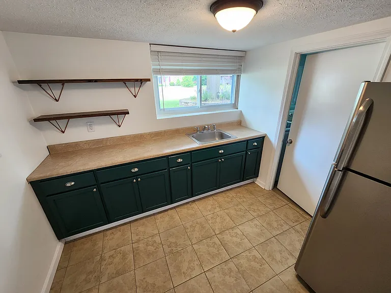 70 Ashley Dr — Photo 22