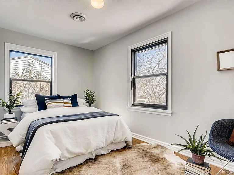 2650 Oneida St — Photo 11