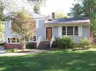 8 Deerfield Rd, Greenville, SC 29605