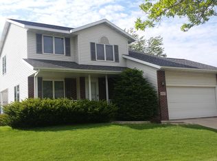 6067 Cottontail Trl, Madison, WI 53718