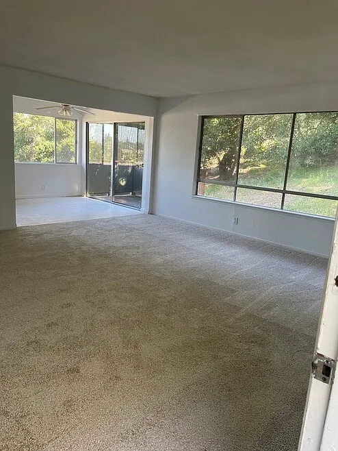 2 bed, 890 sqft, $2,300 — Photo 1