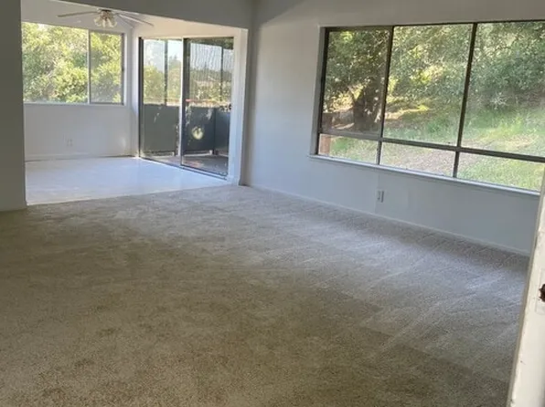 8043 Greenridge Dr #12, Oakland, CA 94605