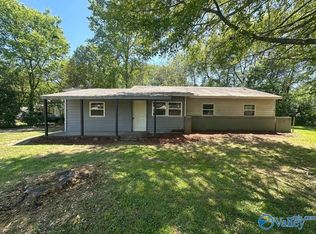 2419 Tuxedo Dr NW, Huntsville, AL 35810