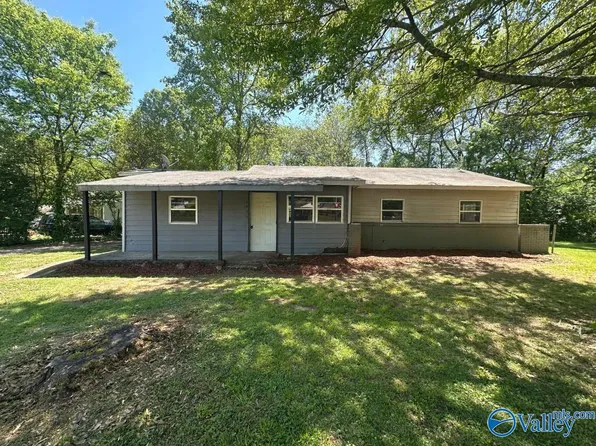 2419 Tuxedo Dr NW, Huntsville, AL 35810