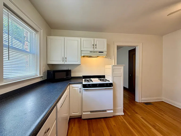 1104 Ellison Ave — Photo 13