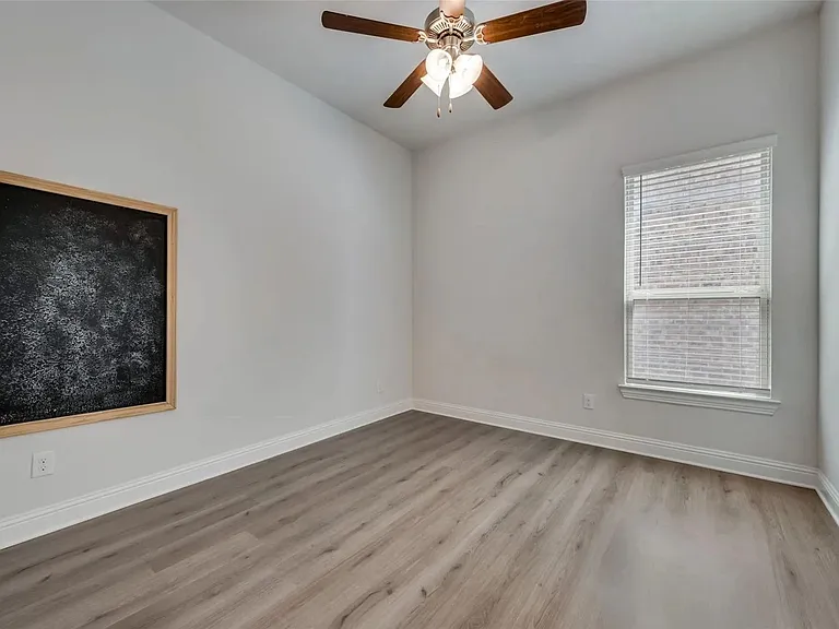 10917 Blaze St — Photo 12