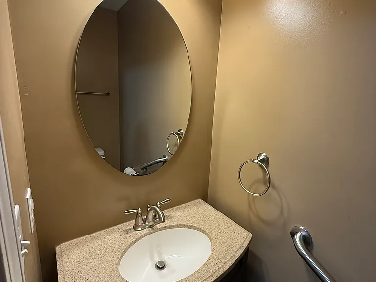 2413 Shadow Bend Dr — Photo 13