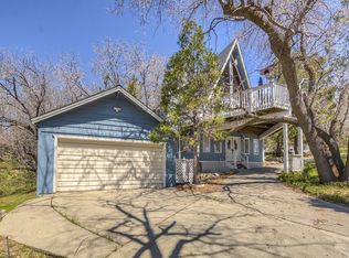 1174 Yellowstone Dr, Lake Arrowhead, CA 92352