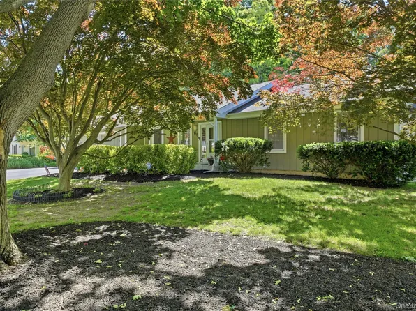 65 Patricia Lane, South Setauket, NY 11720