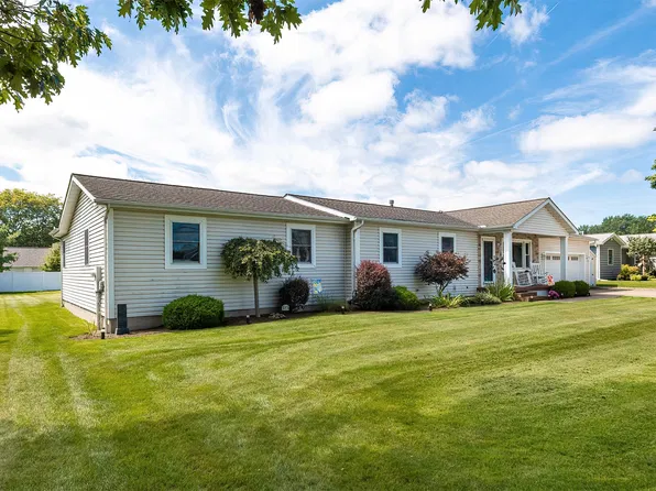 5316 Deerfield Dr, Fairview, PA 16415