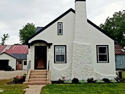 110 S Main St, Rake, IA, 50465