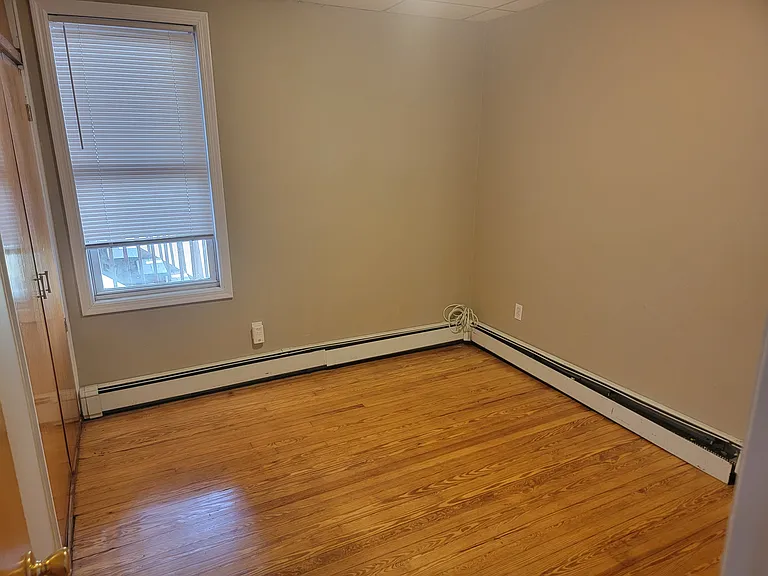 165 Corabelle Ave #2 — Photo 6