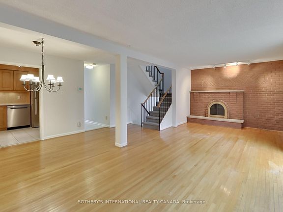 3rd image of 1397 Royal York Rd #17