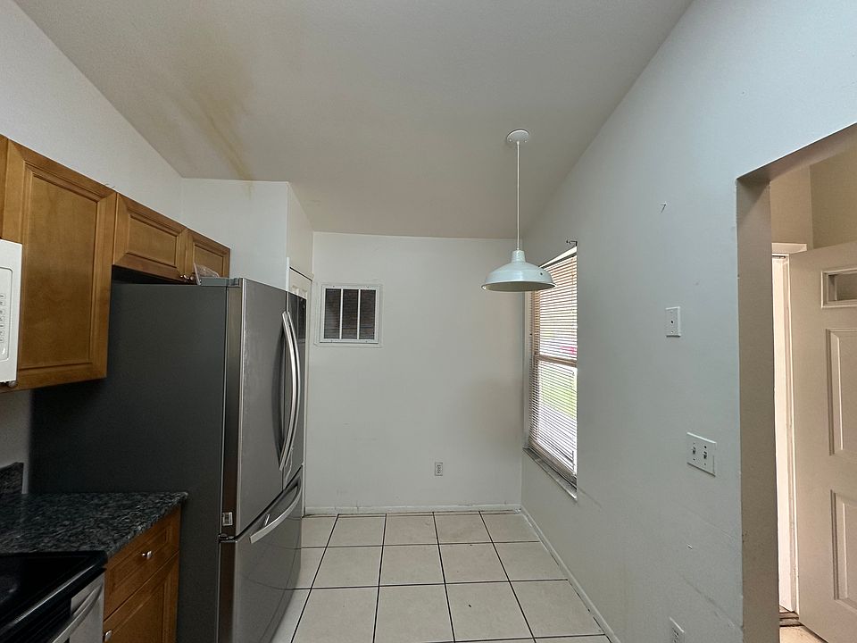 1st image of 5810 Willow Bud Ct #5810