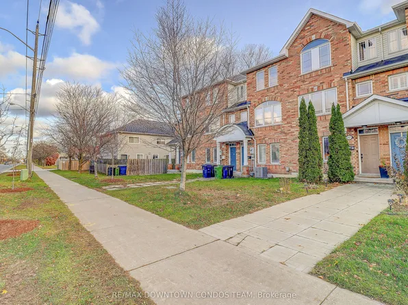 4271A Lawrence Ave E, Toronto, ON M1E 2S8