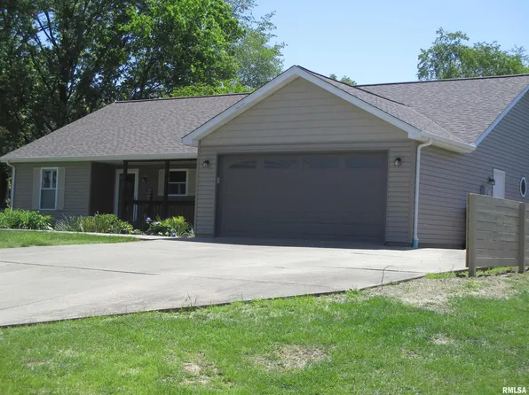 1607 Marion St, Carterville, IL 62918