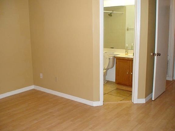3rd image of 11305 Stratton Park Dr