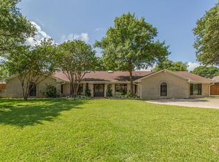 4526 Laren Ln, Dallas, TX 75244