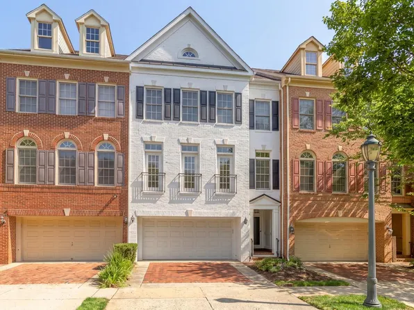 407 Oak Knoll Ter, Rockville, MD 20850