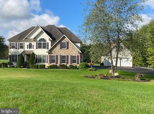 459 N Mill Rd, Harrisburg, PA 17112