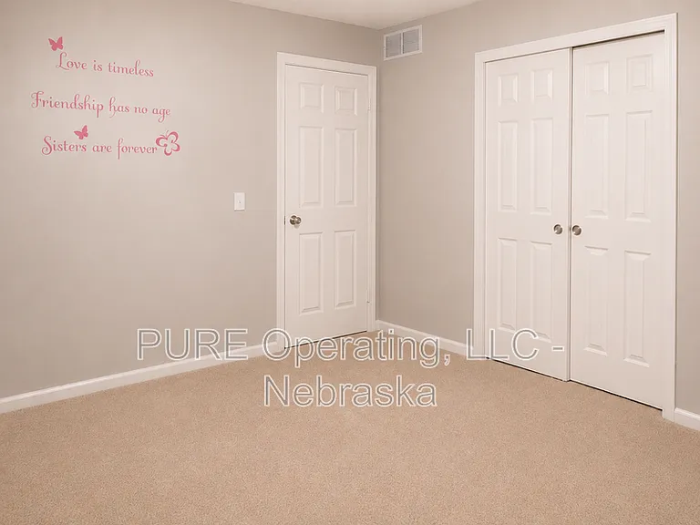 8464 N 155th St — Photo 13