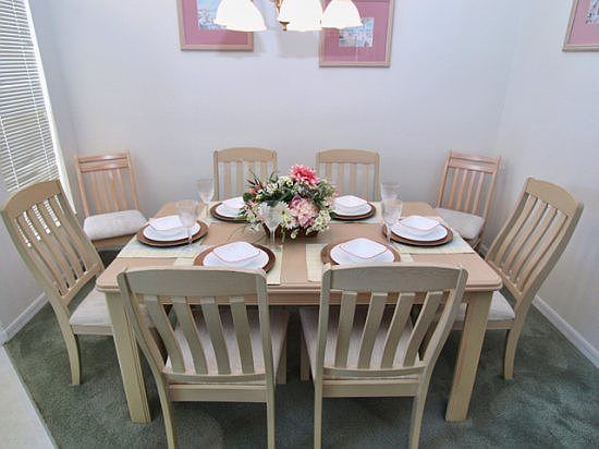 W4P403BC-Dining-Area