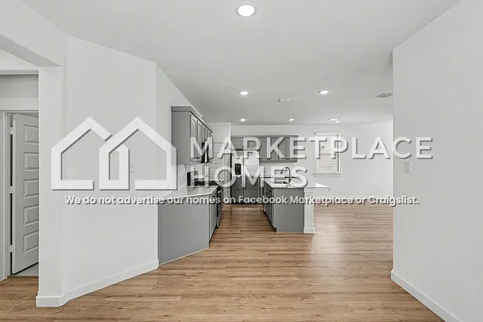 415 Bertney Dr — Photo 7