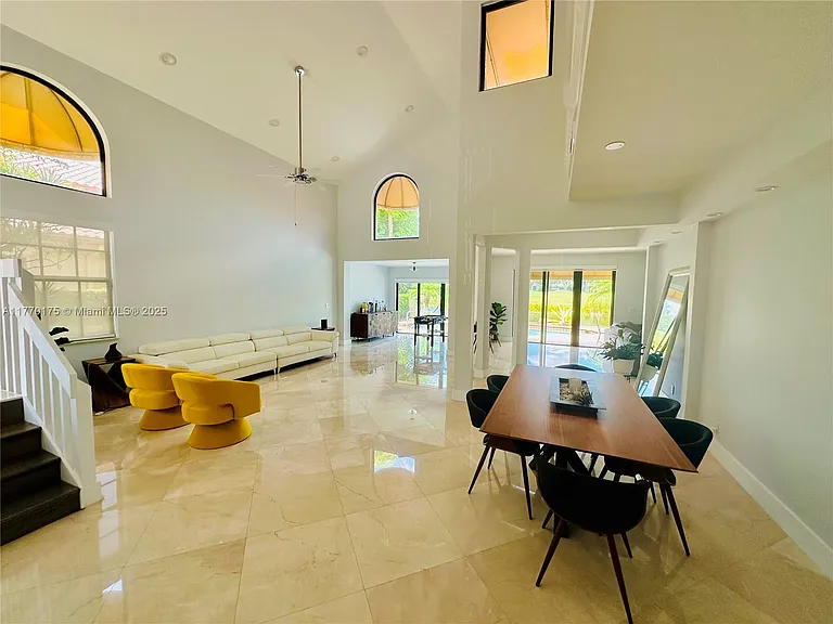 1832 Monte Carlo Way — Photo 4
