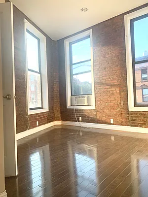 Rented by Urban Pads | media 8