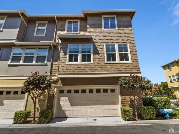 201 Pickleweed Ln, Redwood City, CA 94065