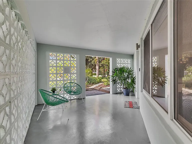 204 SW 19th Ave — Photo 42