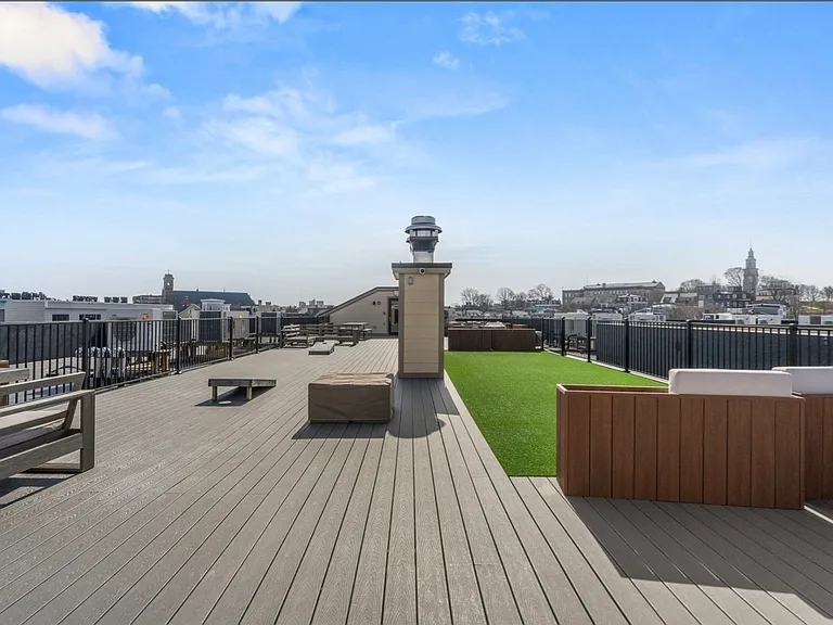 457 W Broadway #203 — Photo 15