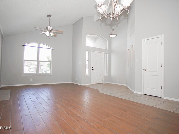 5th image of 12540 Twin Leaf Dr