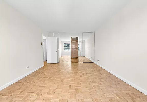 3rd image of 18-15 215th St #6H