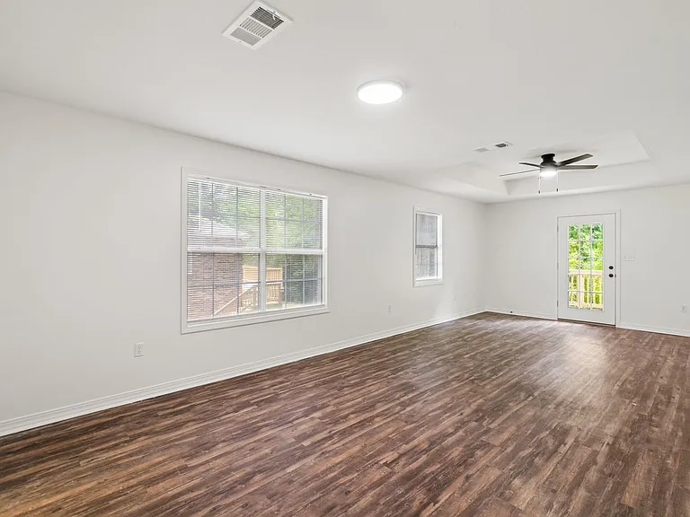 44 Griffith Rd #3 — Photo 3