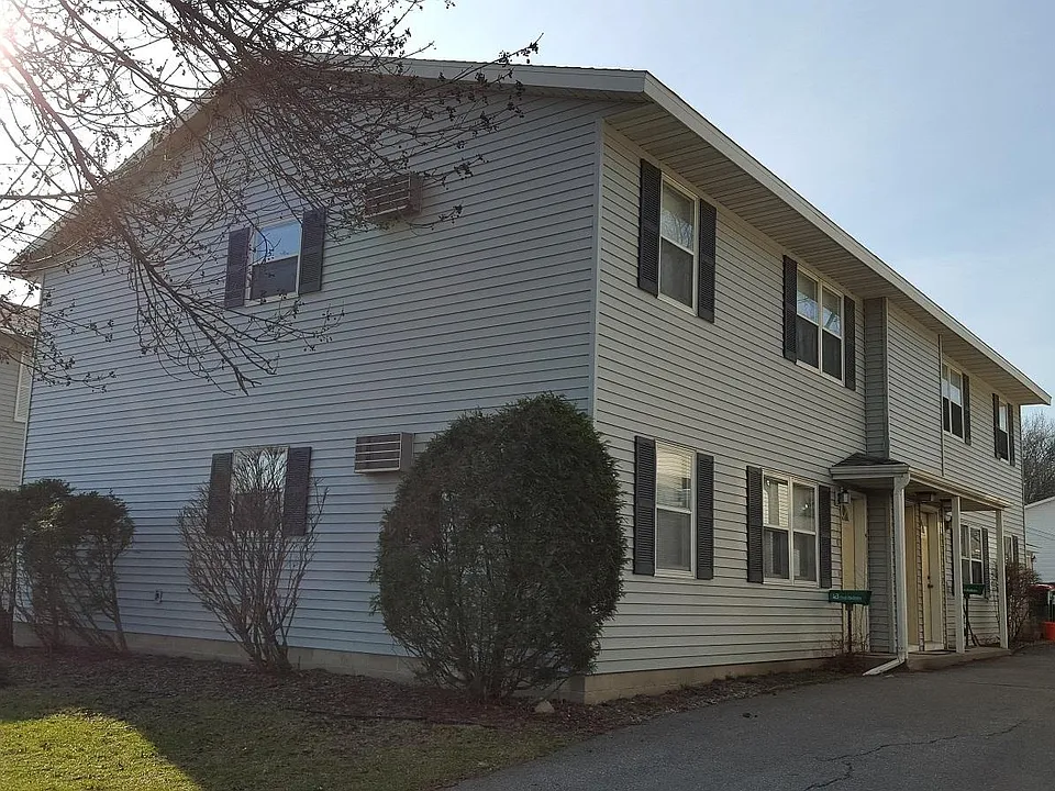 4-plex near corner of 2nd St. SW & 23rd Ave