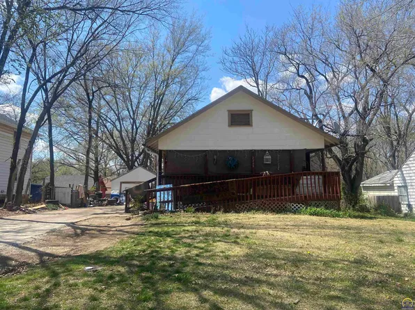 2439 SE Illinois Ave, Topeka, KS 66605