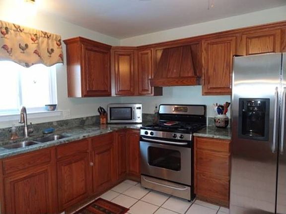 Kitchen w/ss appl