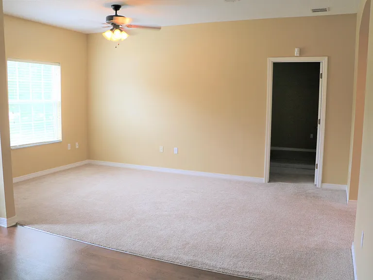 7270 Mossy Oaks Dr — Photo 4