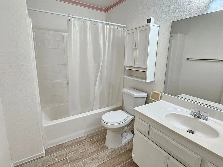 8124 Underwood Ave — Photo 10