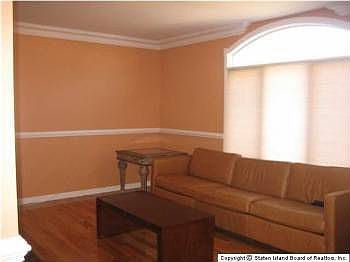 5th image of 155 Giegerich Ave