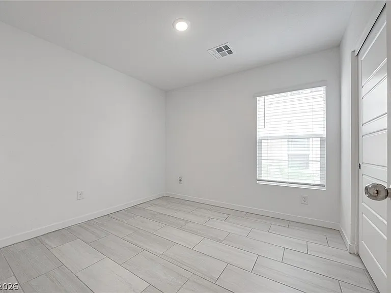 9644 Axel Falls Ave — Photo 21