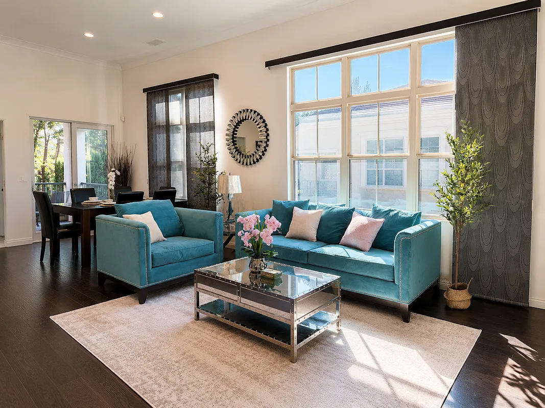 2 bed, 2.0 bath, 1305 sqft, $4,200 — Photo 1