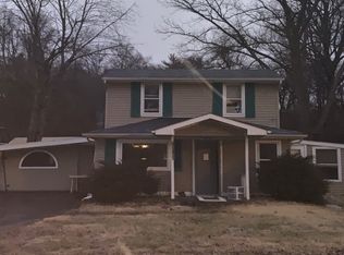 613 Fern Dr, Belleville, IL
