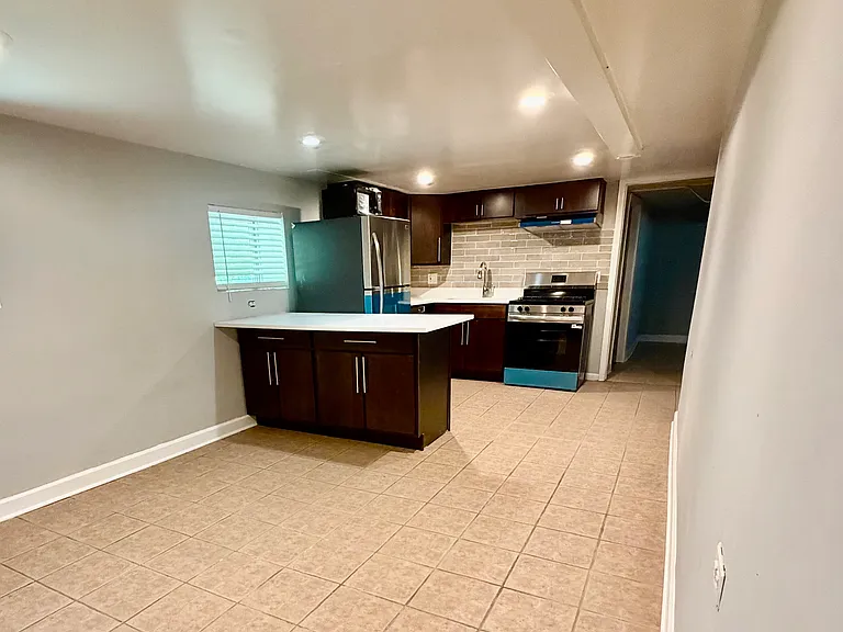 6030 N Claremont Ave #1G — Photo 8