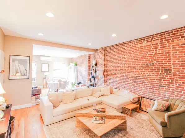 594 Henry Street image 1 of 7