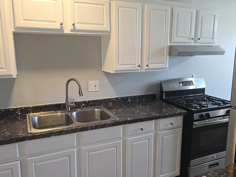 Palm View Apartments in Azusa — Photo 23