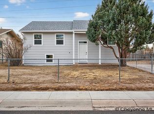 1275 W Jefferson Rd, Cheyenne, WY 82007